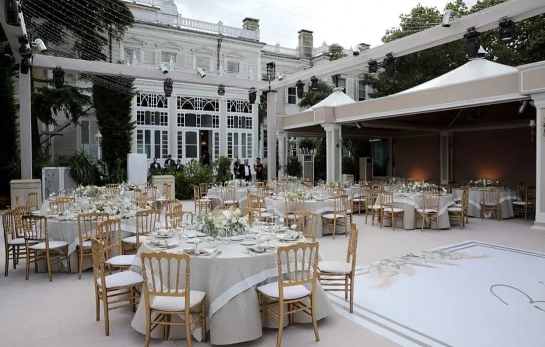 Masa Sandalye Kiralama hizmeti - Sahneva profesyonel çözümü