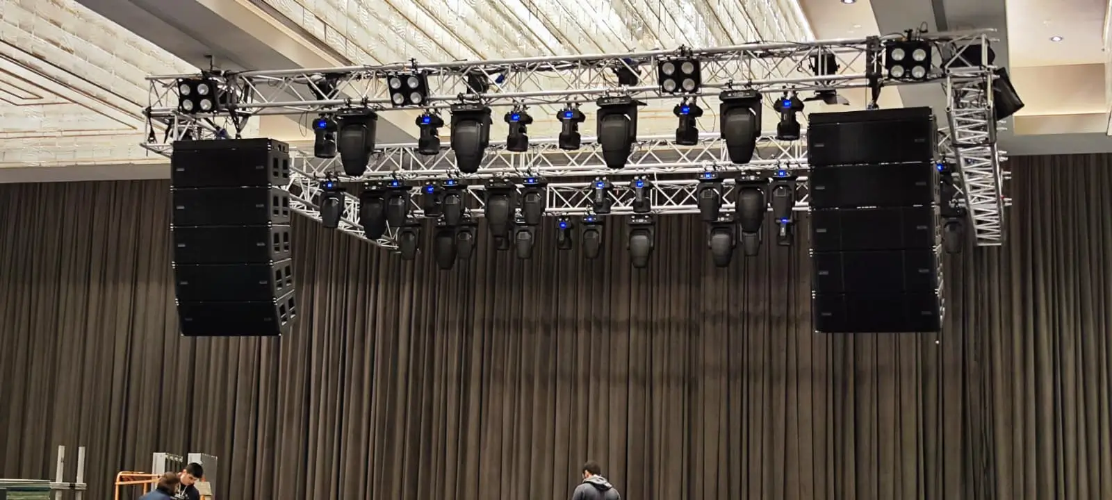 Ses Işık Sistemleri hizmeti - Sahneva profesyonel çözümü